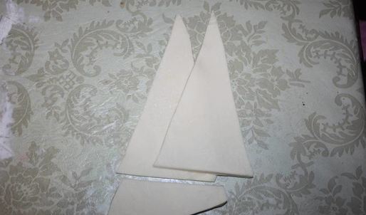 праздничные слойки с джемом