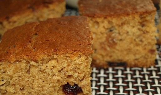 имбирная коврижка с изюмом и вяленой клюквой