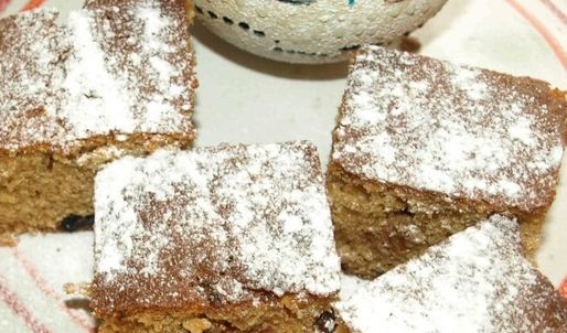 имбирная коврижка с изюмом и вяленой клюквой