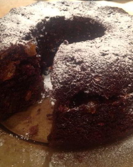 Рецепт постной коврижки с миндалем, изюмом и черносливом