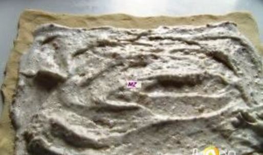 рулетик с черносливом