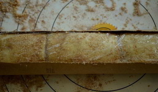 рулетики с золотистым кунжутом