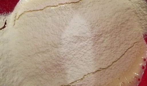 классическая шарлотка с яблоками и нектаринами