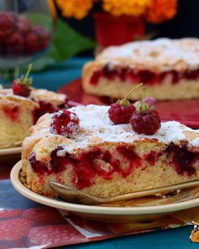 Малиновая шарлотка