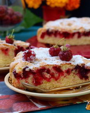 Малиновая шарлотка