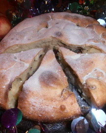 Рецепт ореховой шарлотки на сгущенке