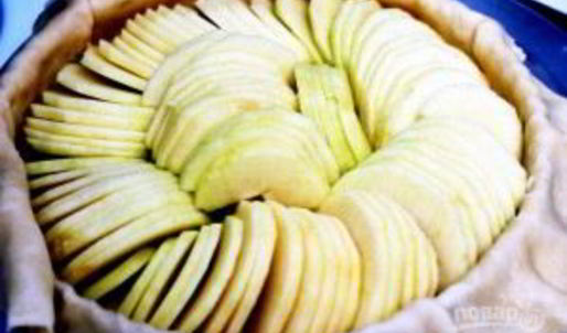 пирог шарлотка с яблоками