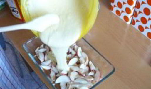 шарлотка на сметане