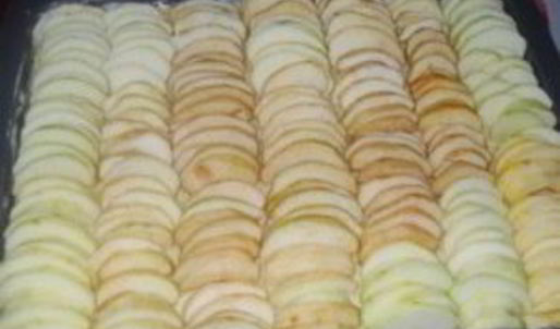 шарлотка песочная с яблоками