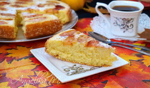 шарлотка с айвой