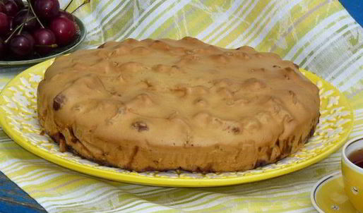 шарлотка с черешней