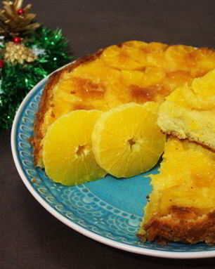 Шарлотка с карамелизованными апельсинами