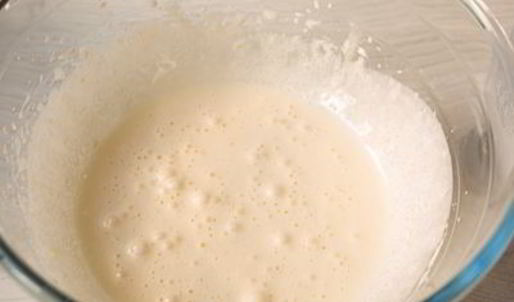 шарлотка с нектаринами