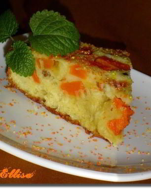 Шарлотка с тыквой и изюмом