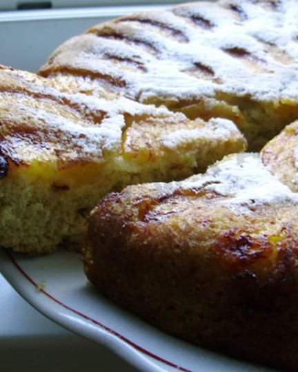 Рецепт шарлотки с вареньем в мультиварке