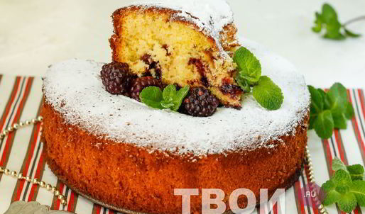 шарлотка с вареньем