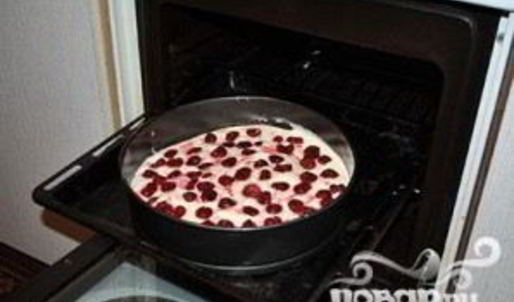 шарлотка с вишней