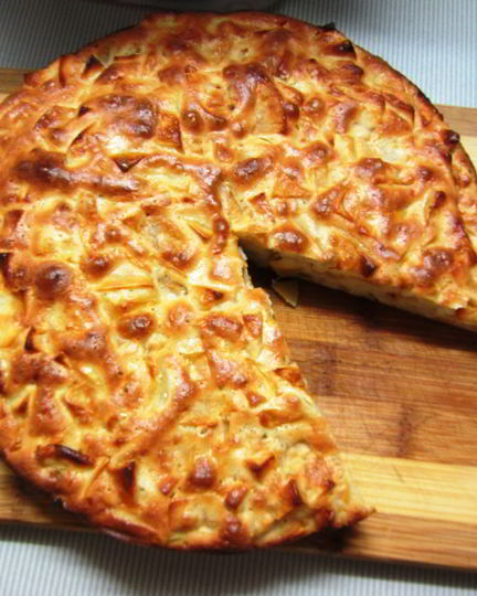 Рецепт шарлотки с яблоками и корицей