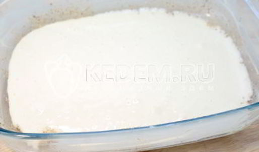 шарлотка с яблоками и ягодой