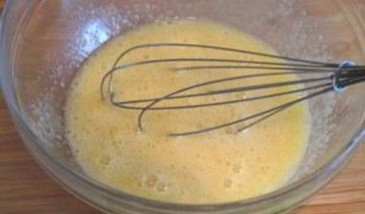 шарлотка с яблоками с коньяком