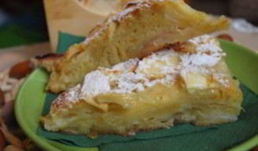 шарлотка с яблоками с коньяком