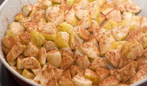 шарлотка с яблоками