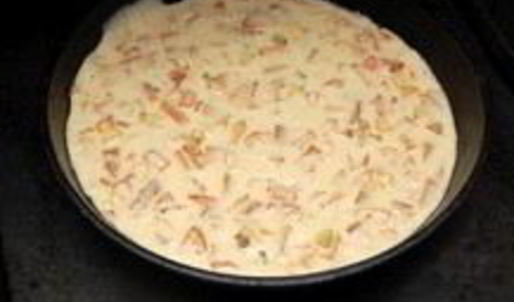 шарлотка с замороженными яблоками