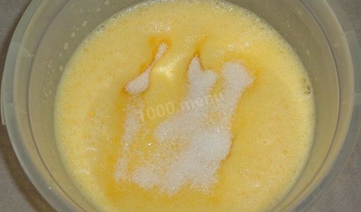 шарлотка со сливами