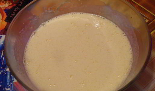 шарлотка со свежим ананасом