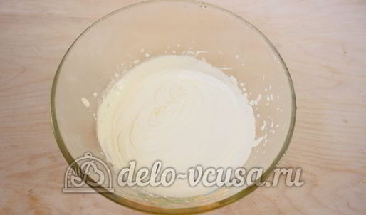 шарлотка со взбитыми сливками