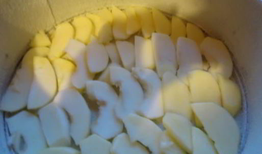 шарлотка яблочная