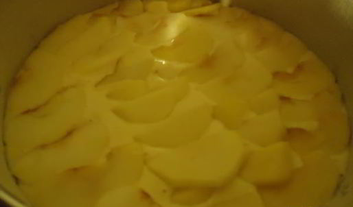 шарлотка яблочная