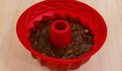 шоколадная шарлотка с грушей