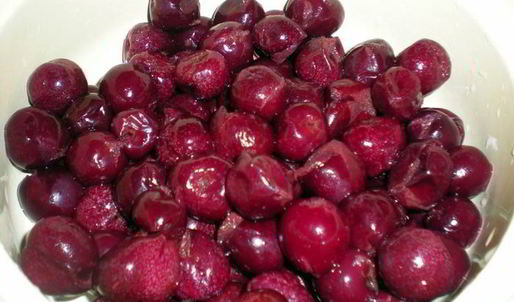 вишневая шарлотка