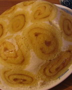 Воздушная яблочная шарлотка