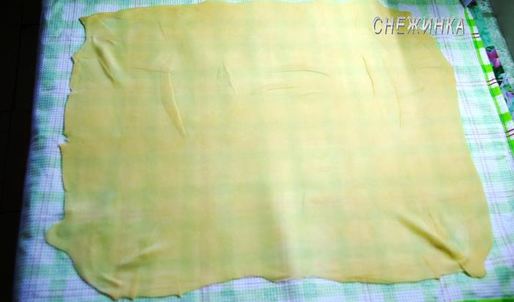 рождественский яблочный штрудель с орехами и сухофруктами