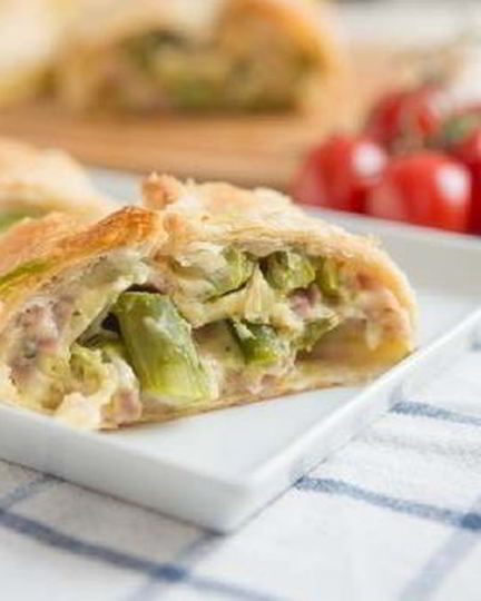 Рецепт штруделя из спаржи с ветчиной