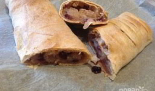 штрудель с грушей и яблоком