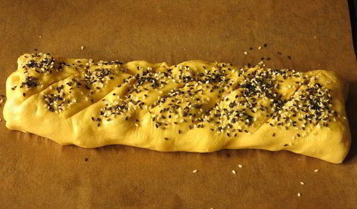 штрудель с крабовыми палочками