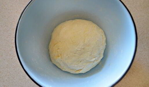 штрудель с творогом, малиной и грушей