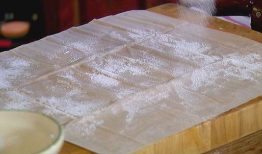 штрудель с тыквой, изюмом и вяленой вишней