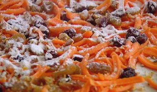 штрудель с тыквой, изюмом и вяленой вишней