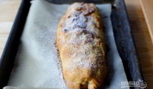 штрудель с яблоком