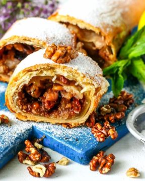 Венский штрудель с яблоками