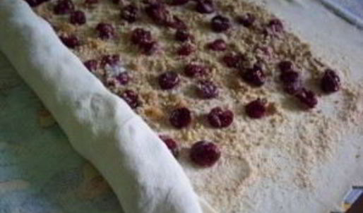 вишневый штрудель