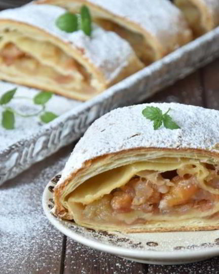 Рецепт яблочно-грушевого штрудель