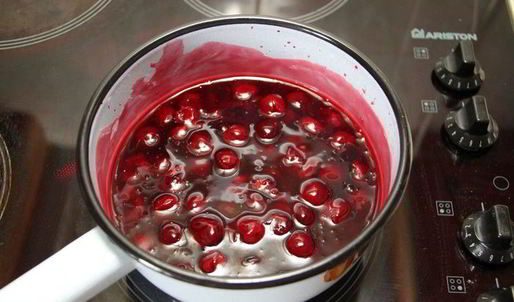 яблочно-вишневый штрудель