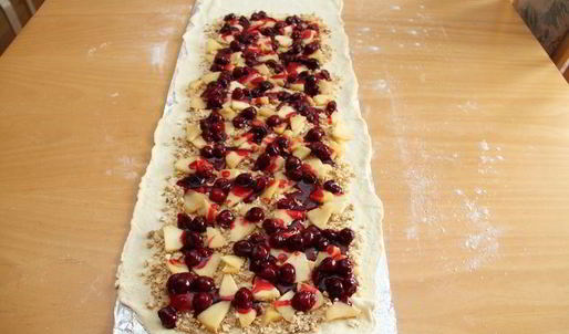 яблочно-вишневый штрудель