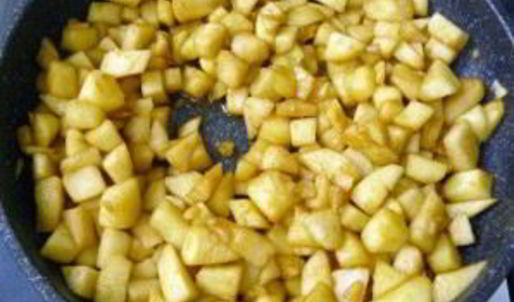 яблочный штрудель из готового слоеного теста