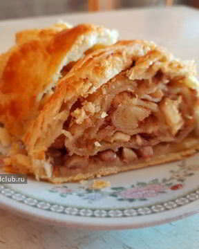 Яблочный штрудель из готового теста